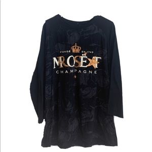Moët Rosé Champagne Black Long sleeve Graphic tee